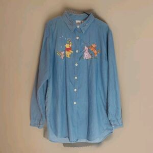 Disney Store Button Blouse Women’s XL Winnie Pooh & Friends Embroidered Chambray